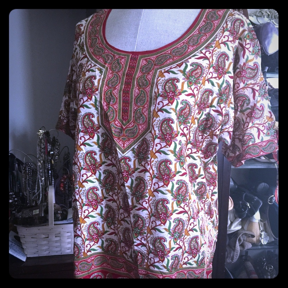 Priya dashiki style top